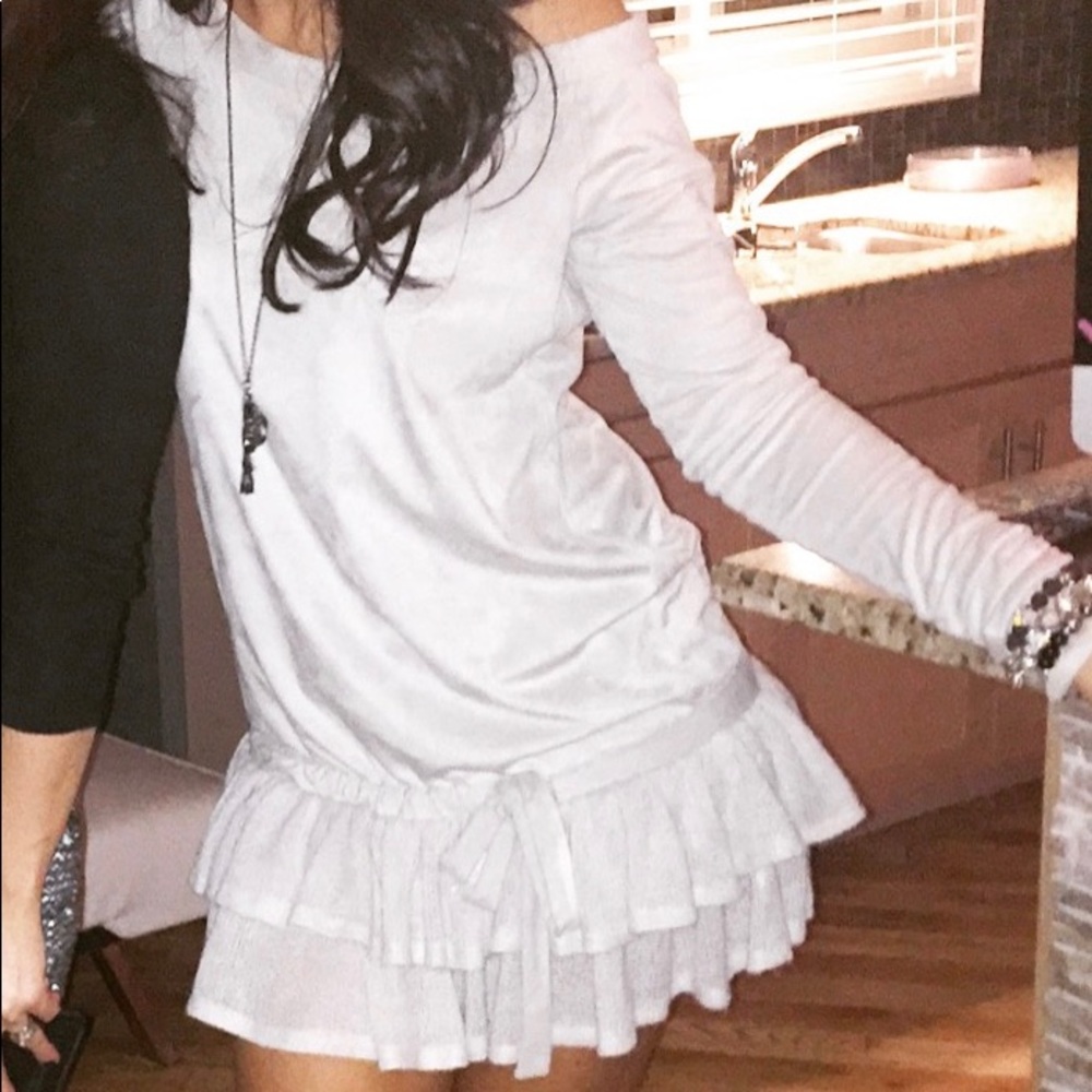 Dress - Picture 4 of 4